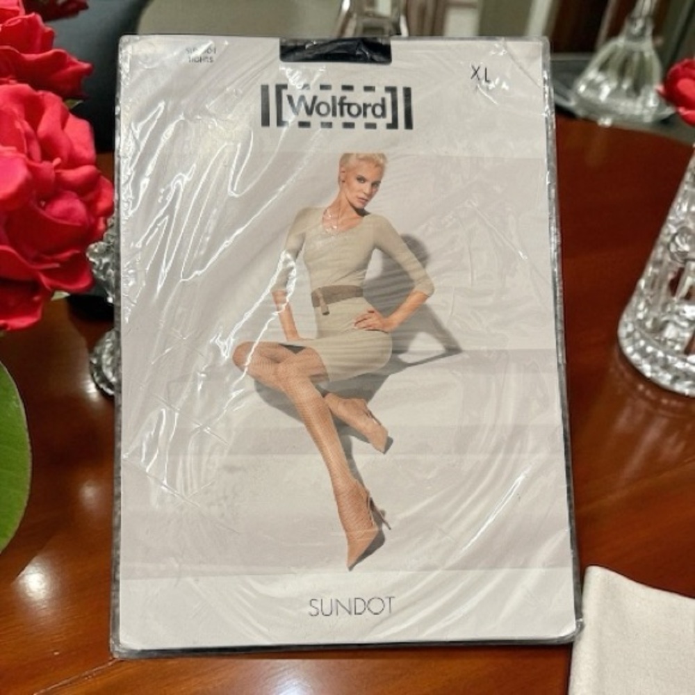 Wolford Sundot Tights size Xl new In package